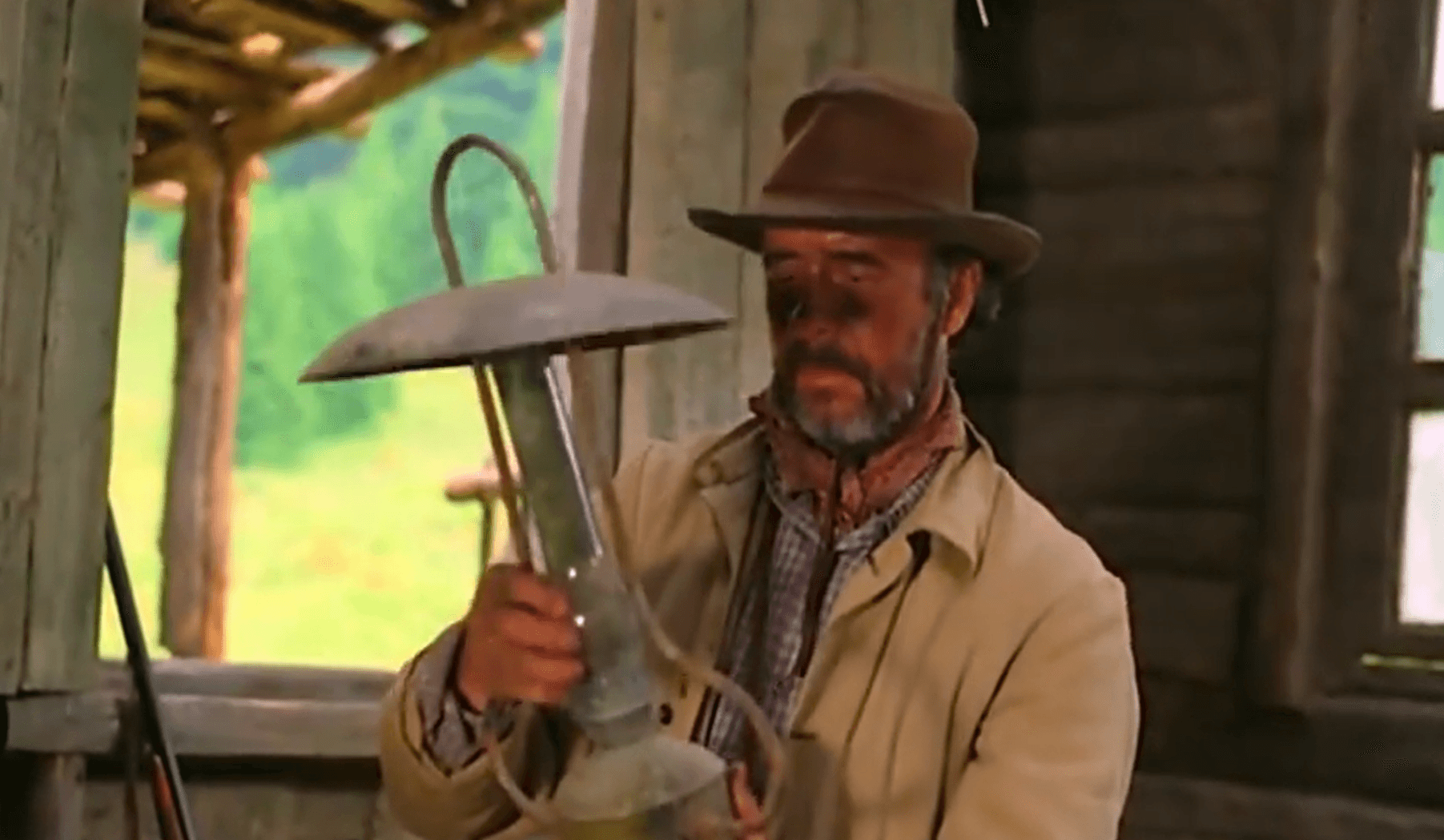 Кадр 2 з Аткінс