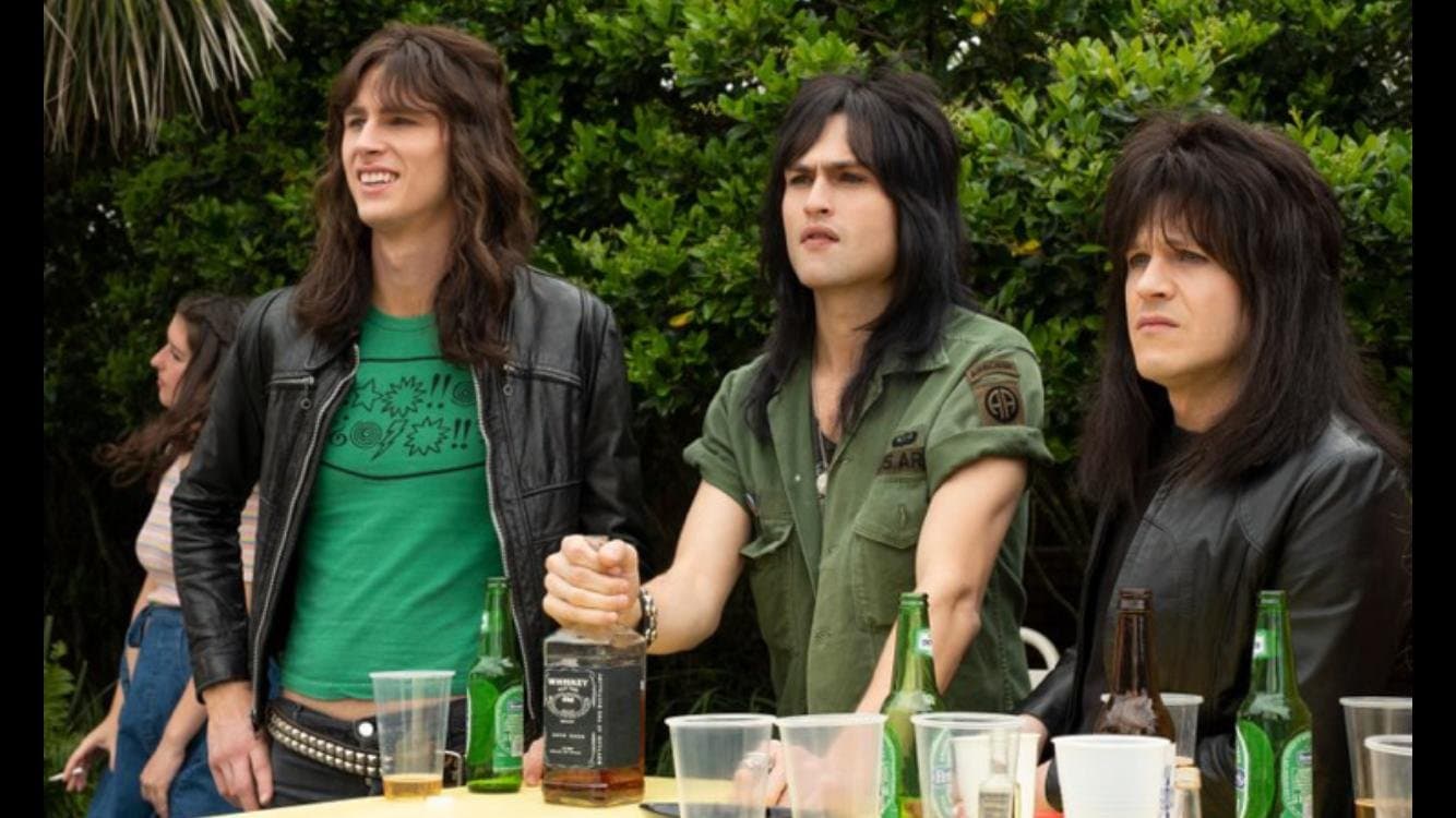 Кадр 1 з Бруд