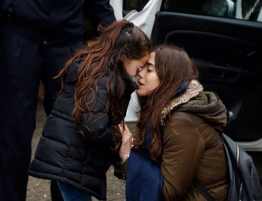 Кадр 3 з Мама 1 сезон