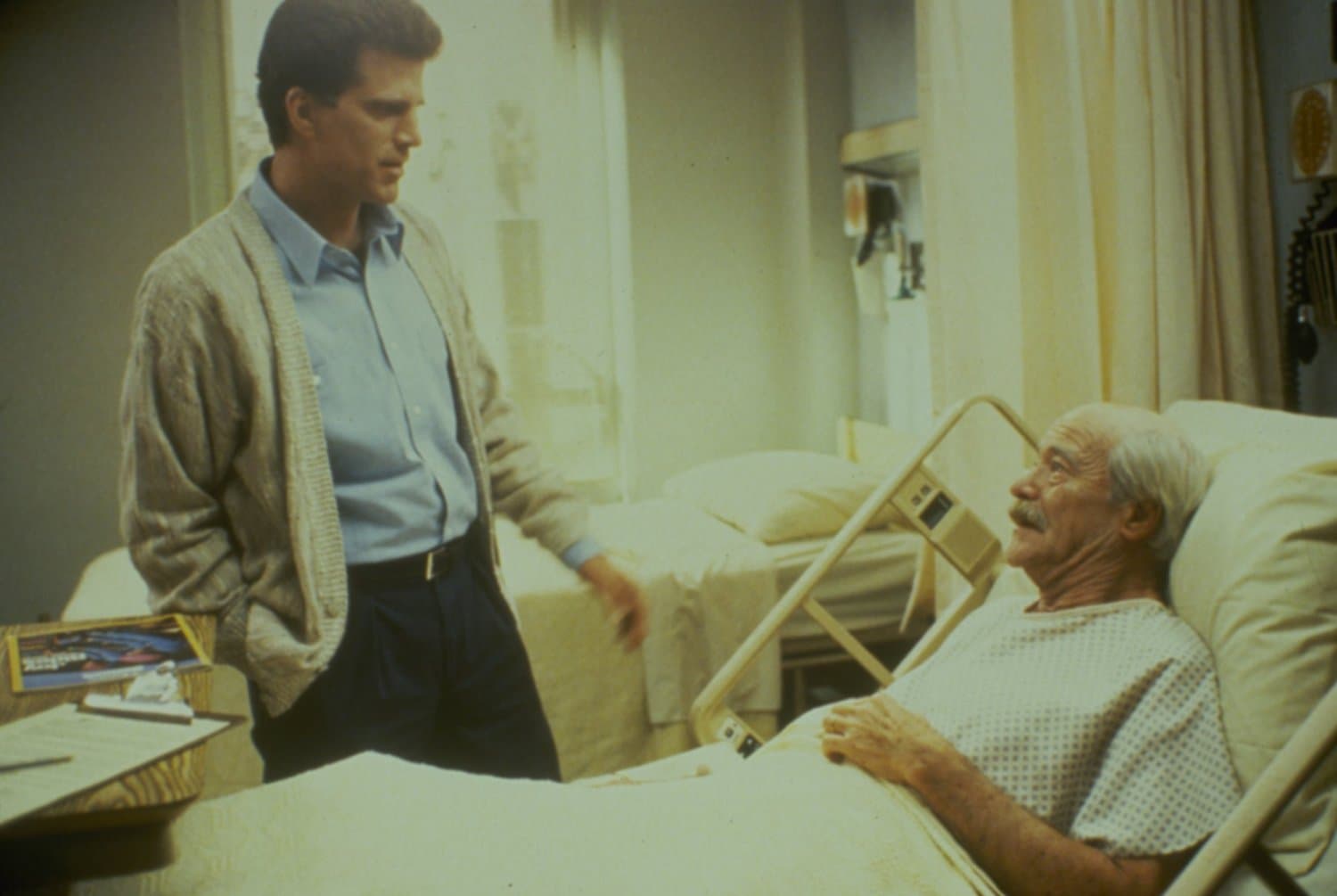 Кадр 1 з Тато