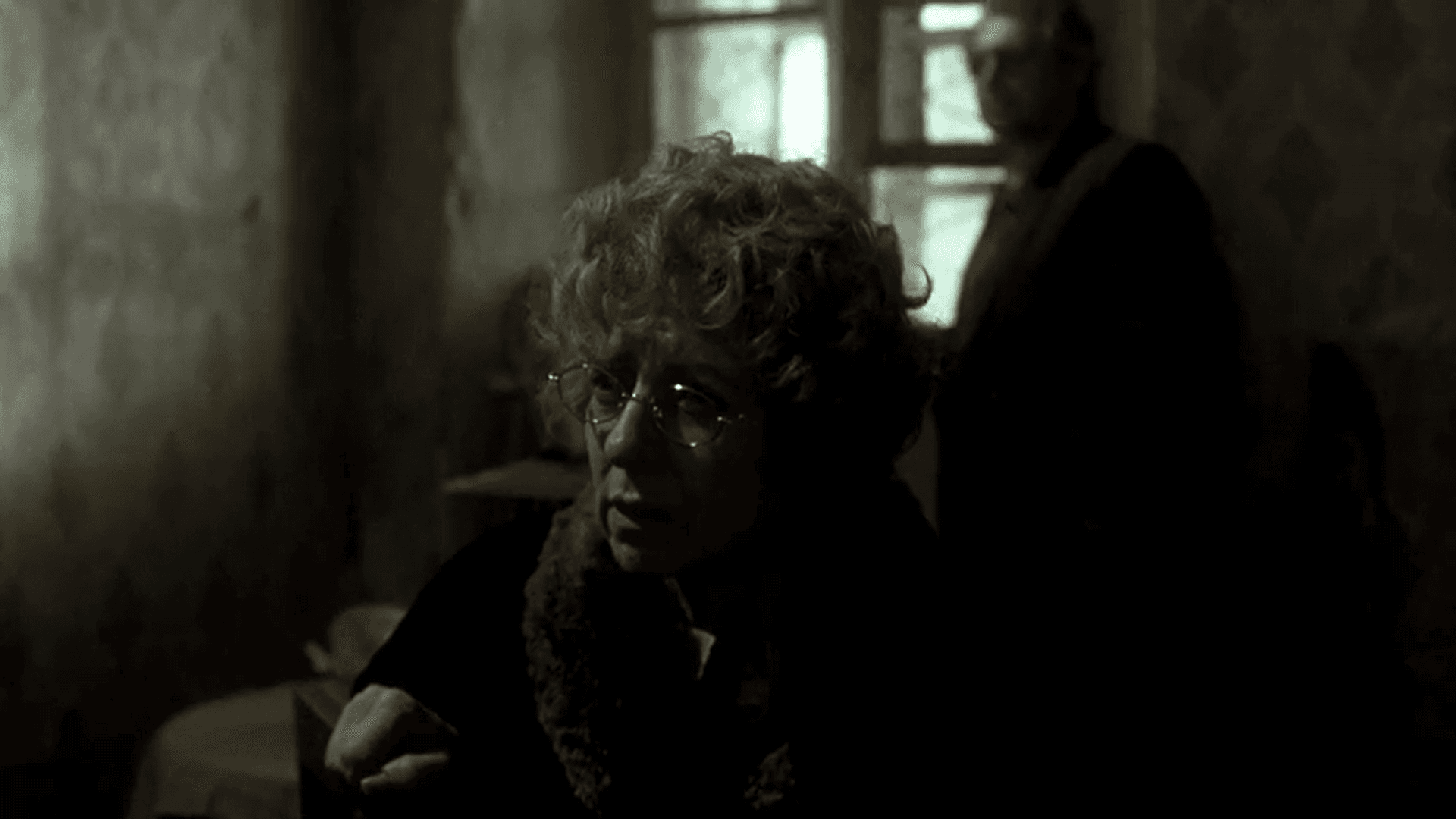 Кадр 3 з З попелу